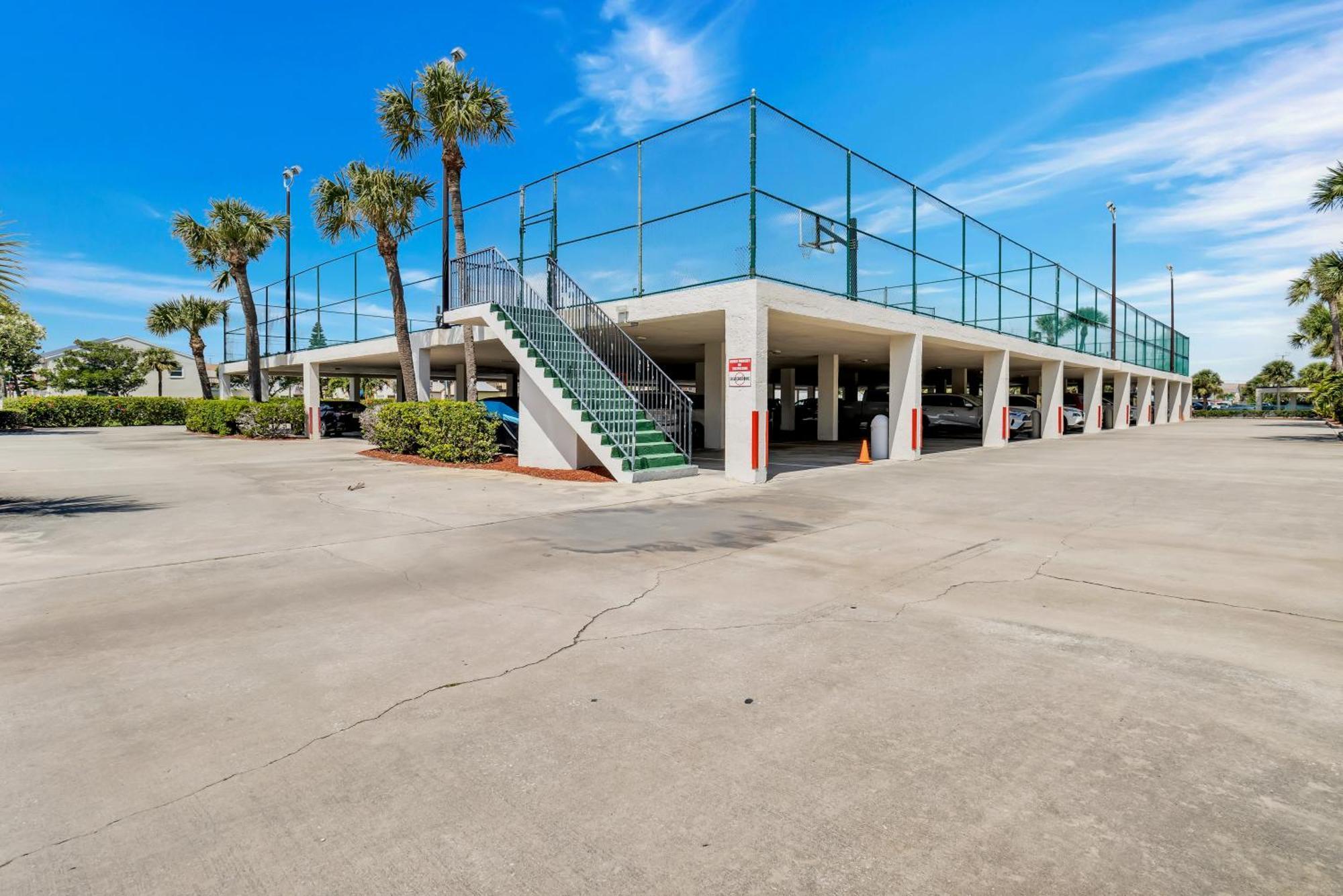 Cape Winds Resort Cape Canaveral Exterior foto